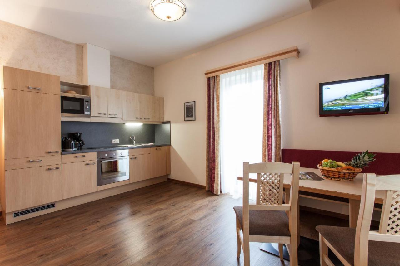 Alpenapart Alexander Ladis Chambre photo